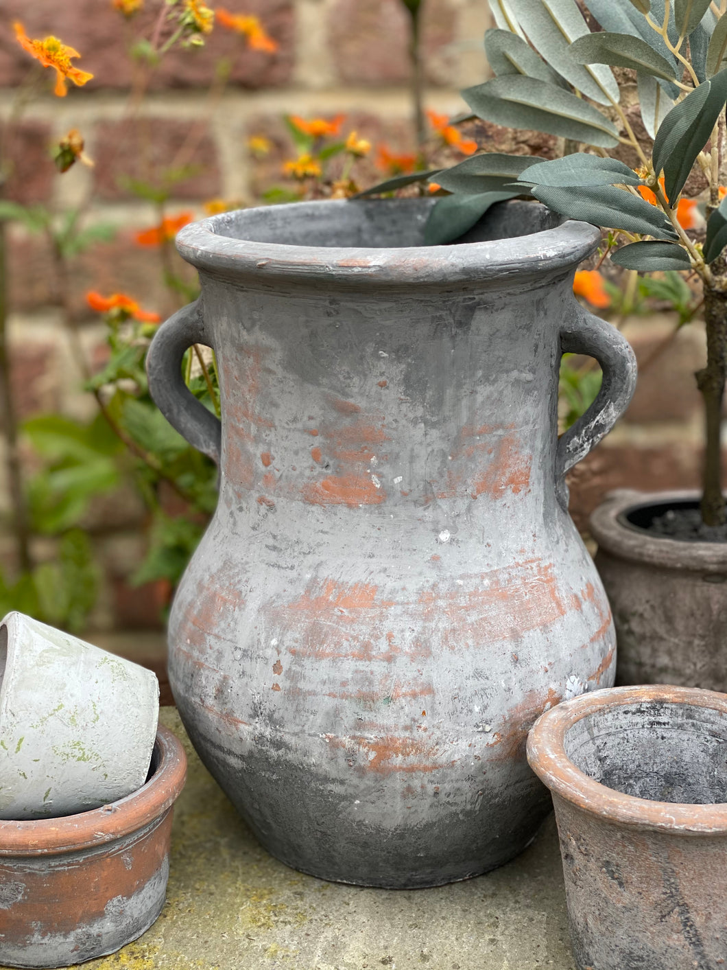 Amphora Vintage Style Pot